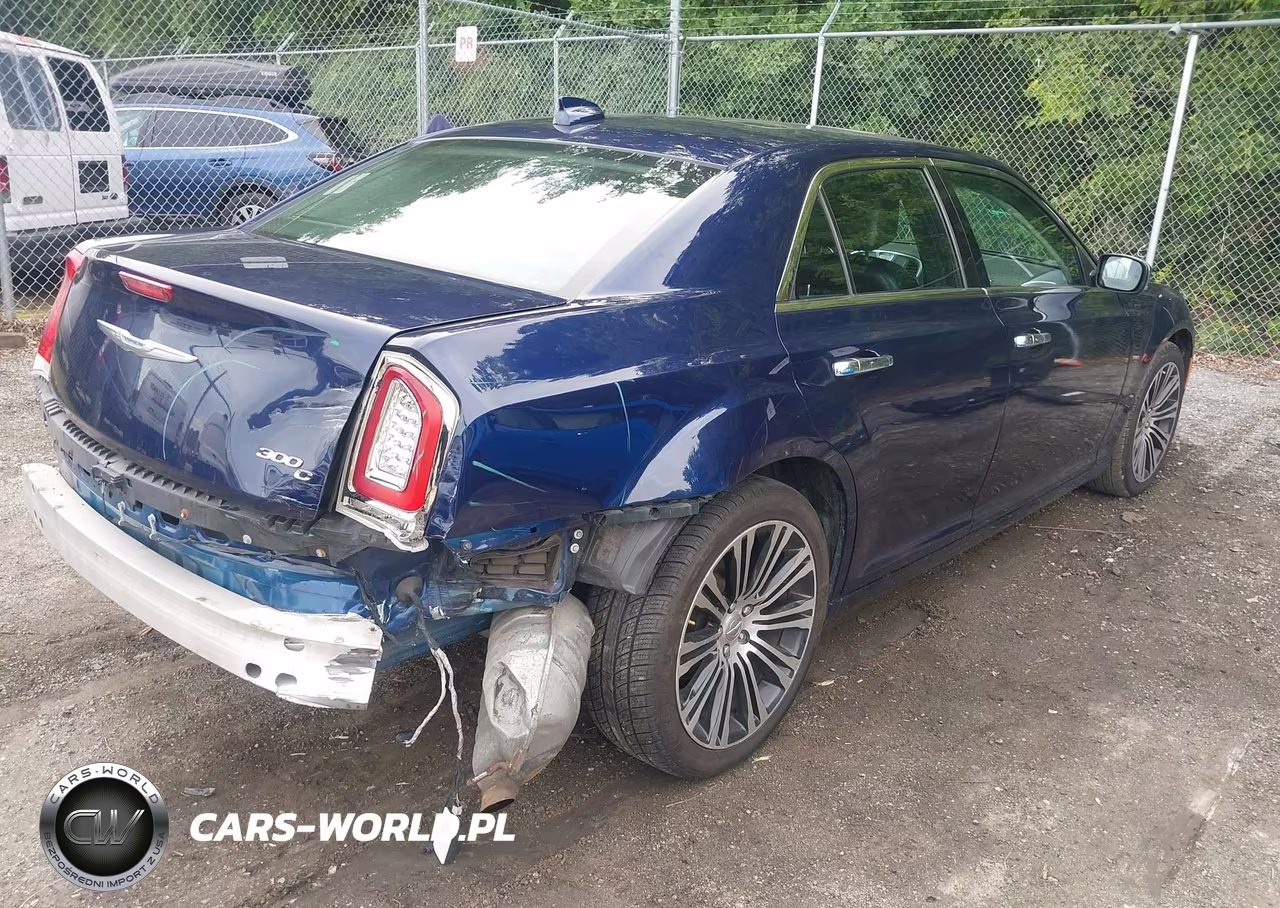 2016 Chrysler 300C VIN:2C3CCAEG9GH207576 - 4