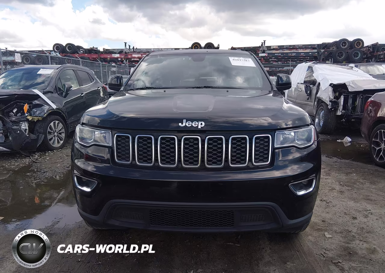 2020 Jeep Grand Cherokee Laredo E 4X4 VIN:1C4RJFAG4LC158587 - 13