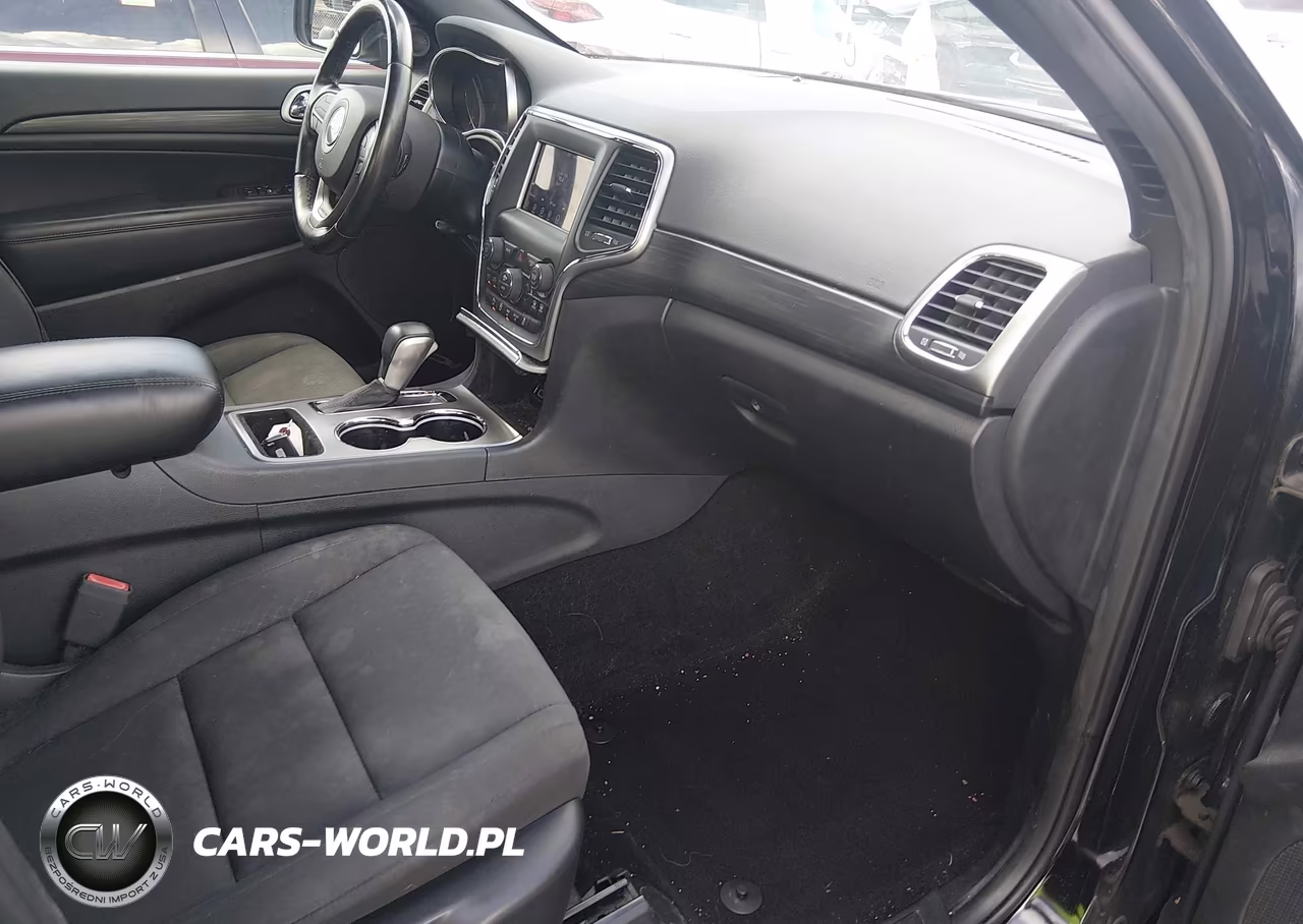 2020 Jeep Grand Cherokee Laredo E 4X4 VIN:1C4RJFAG4LC158587 - 5