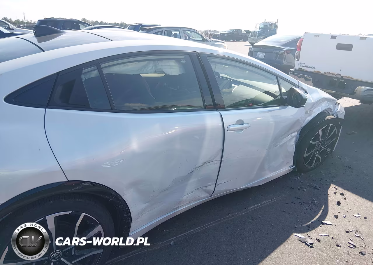 2025 Toyota Prius Plug-In Hybrid Xse VIN:JTDACACU6S3052279 - 18