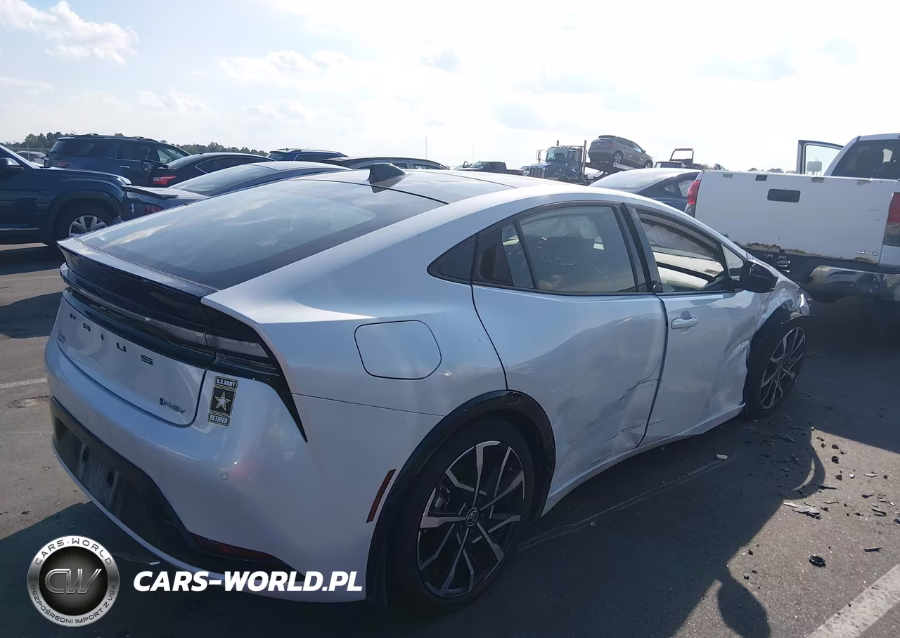 2025 Toyota Prius Plug-In Hybrid Xse VIN:JTDACACU6S3052279 - 4