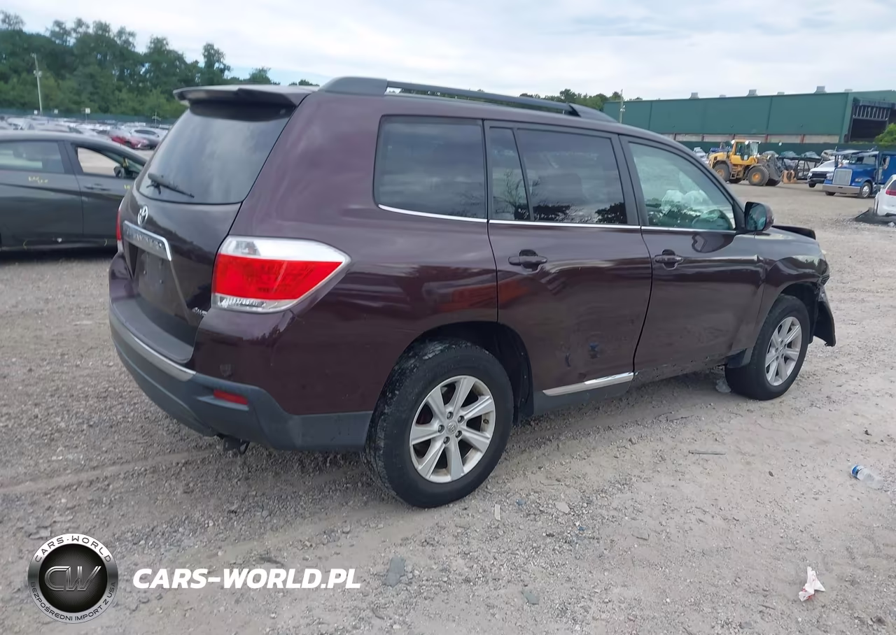 2013 Toyota Highlander Plus-Se VIN:5TDBK3EH3DS216737 - 4