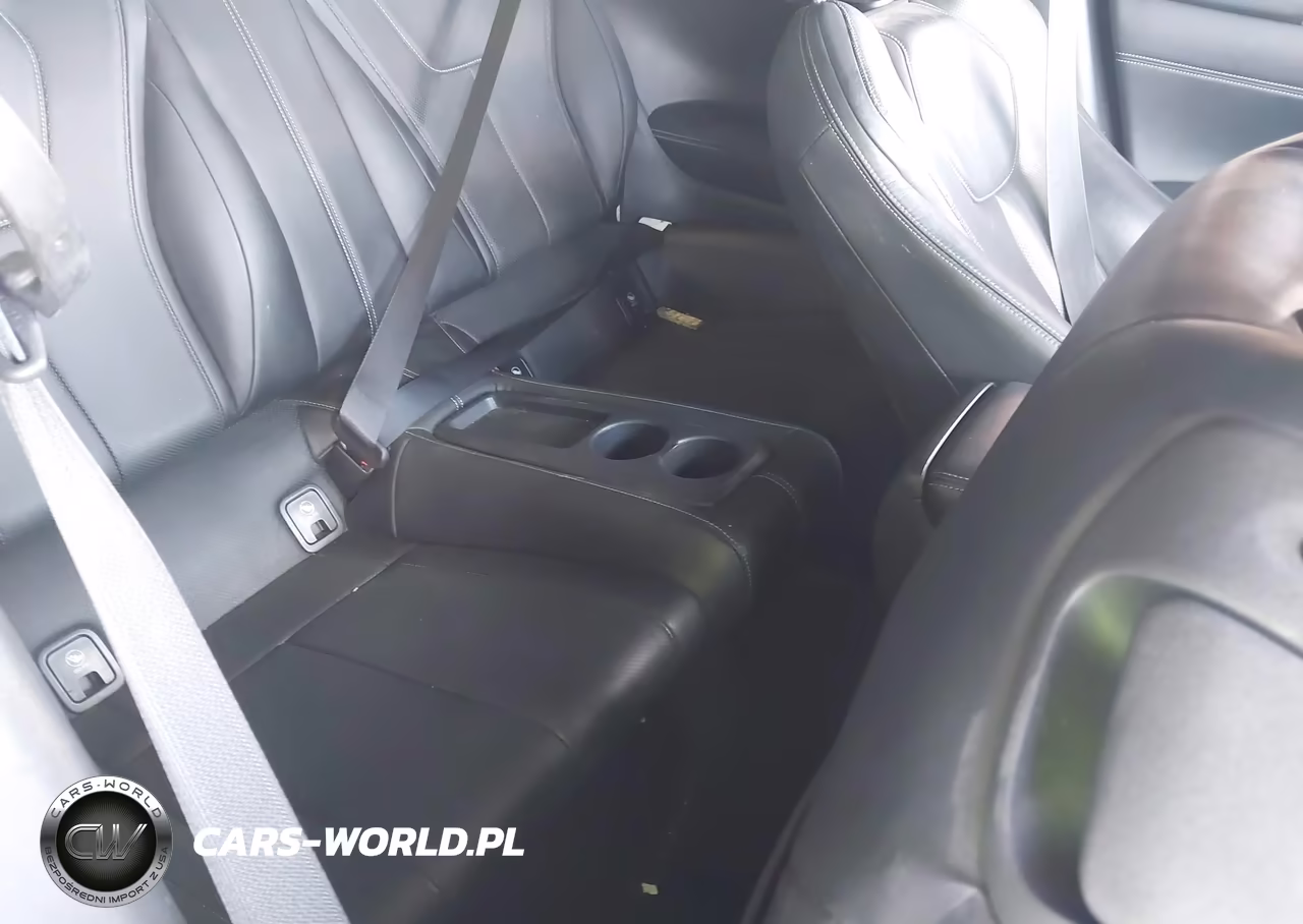 2017 Infiniti Q60 3.0T Sport VIN:JN1EV7EK9HM363642 - 8