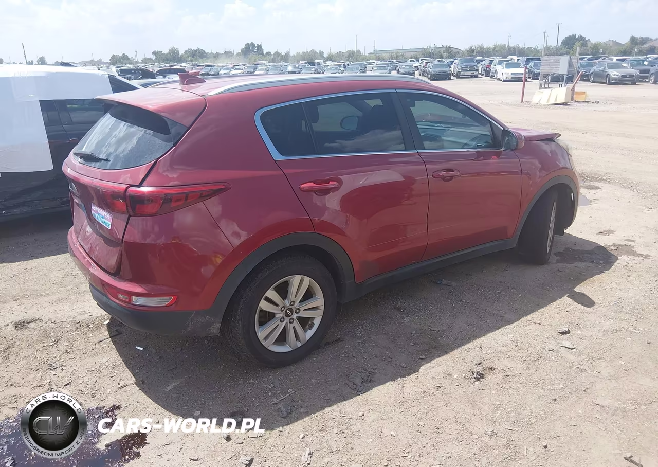 2018 Kia Sportage Lx VIN:KNDPM3AC2J7357377 - 4