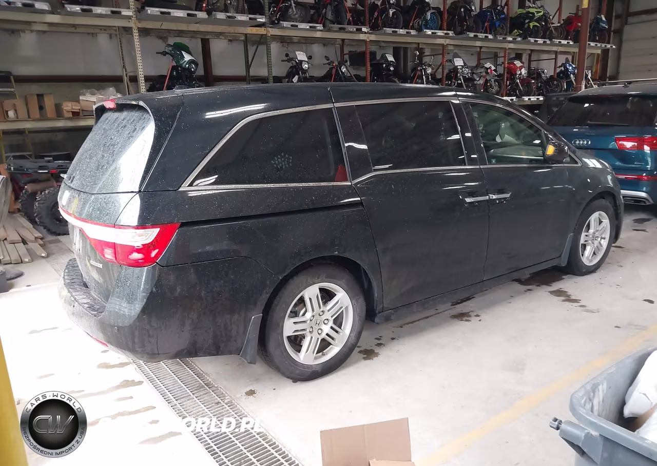 2012 Honda Odyssey Touring-Touring Elite VIN:5FNRL5H9XCB010202 - 4