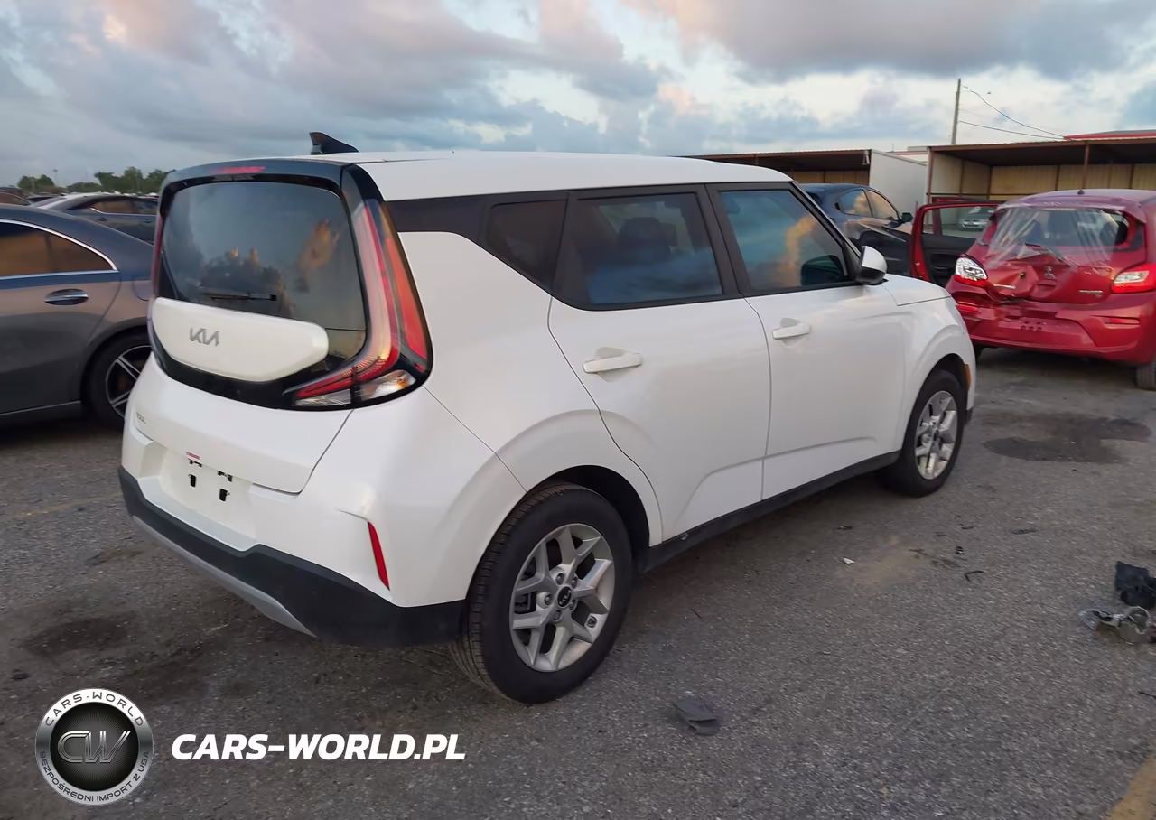 2025 Kia Soul Lx VIN:KNDJ23AU3S7938103 - 4