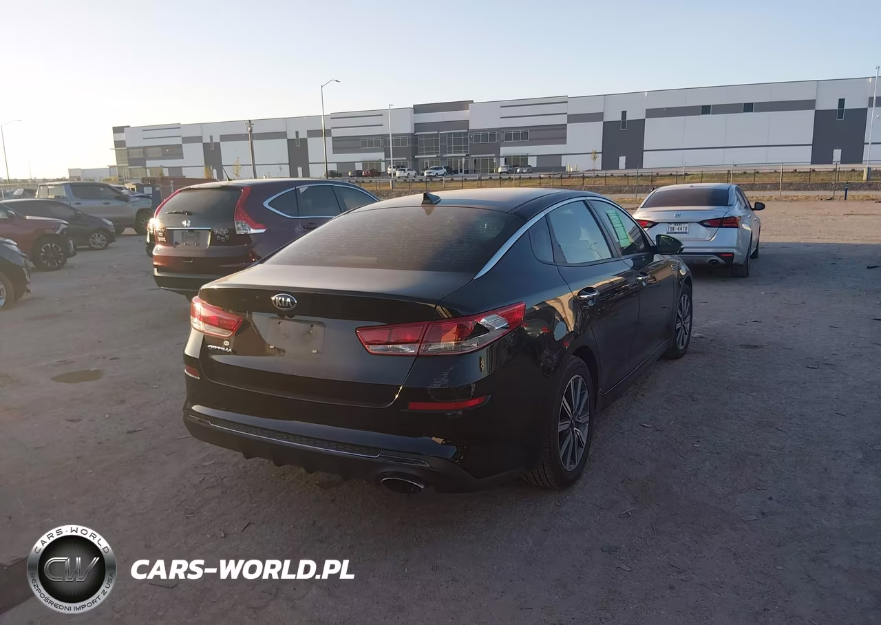 2019 Kia Optima Lx VIN:5XXGT4L30KG351544 - 4