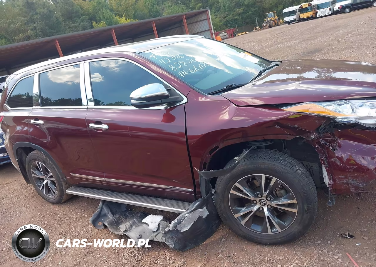 2016 Toyota Highlander Xle V6 VIN:5TDKKRFH2GS166094 - 13