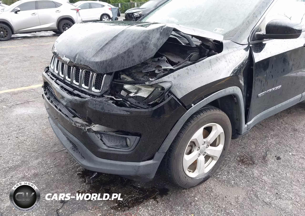 2018 Jeep Compass Latitude 4X4 VIN:3C4NJDBB1JT364845 - 6
