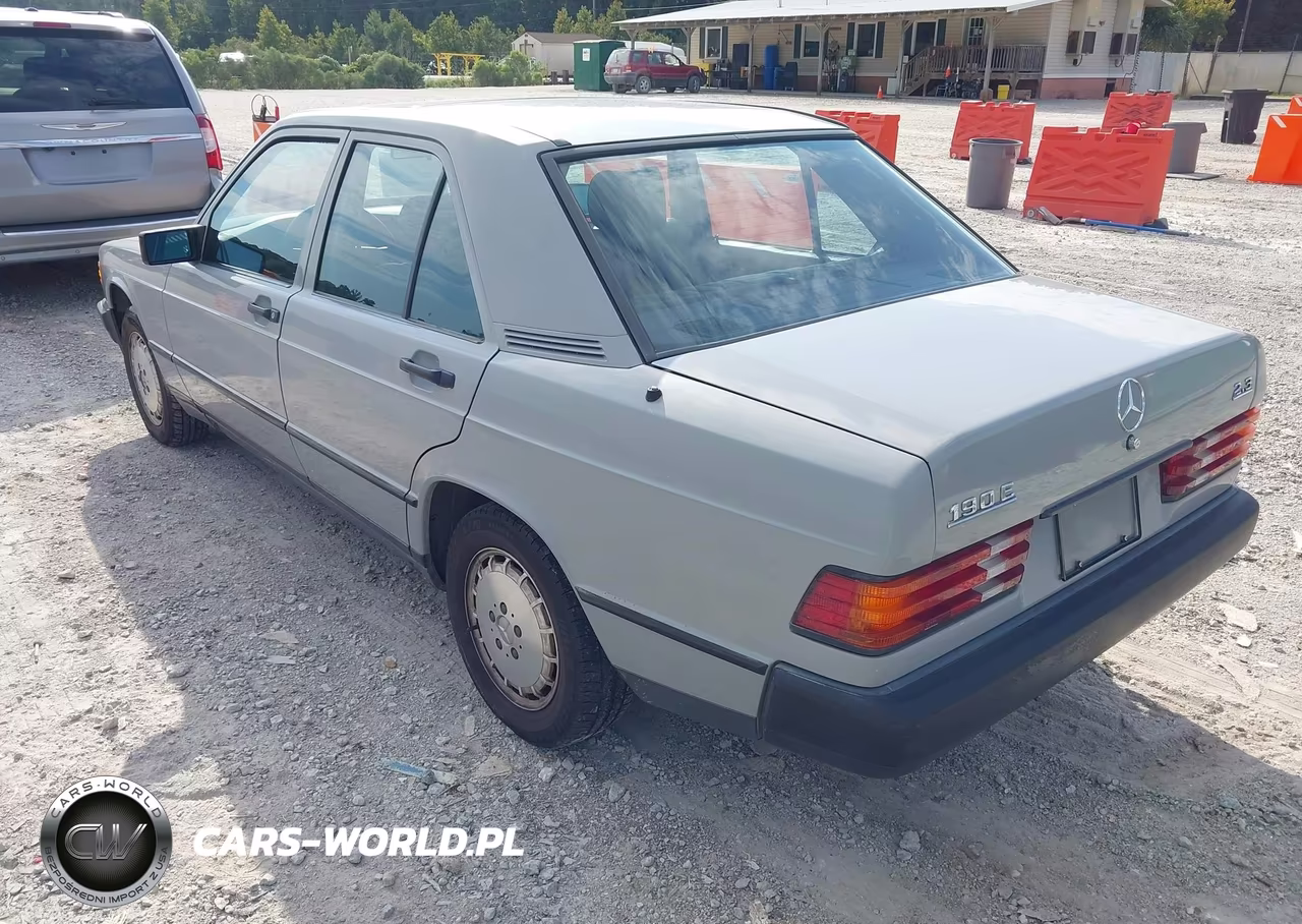 1984 Mercedes-Benz 190 E 2.3 VIN:WDBDA24A3EA118458 - 3