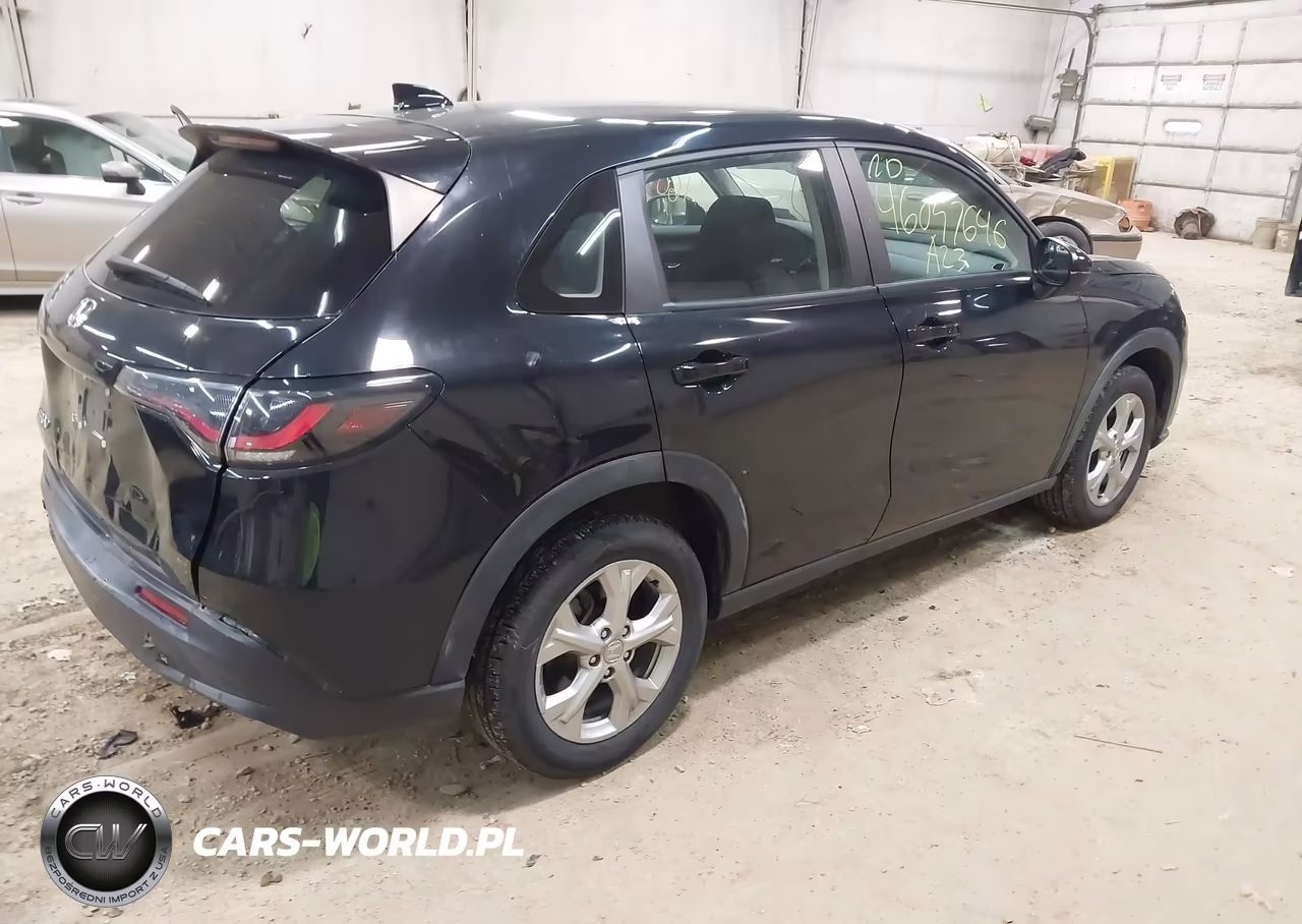 2023 Honda Hr-V Awd Lx VIN:3CZRZ2H31PM701834 - 4