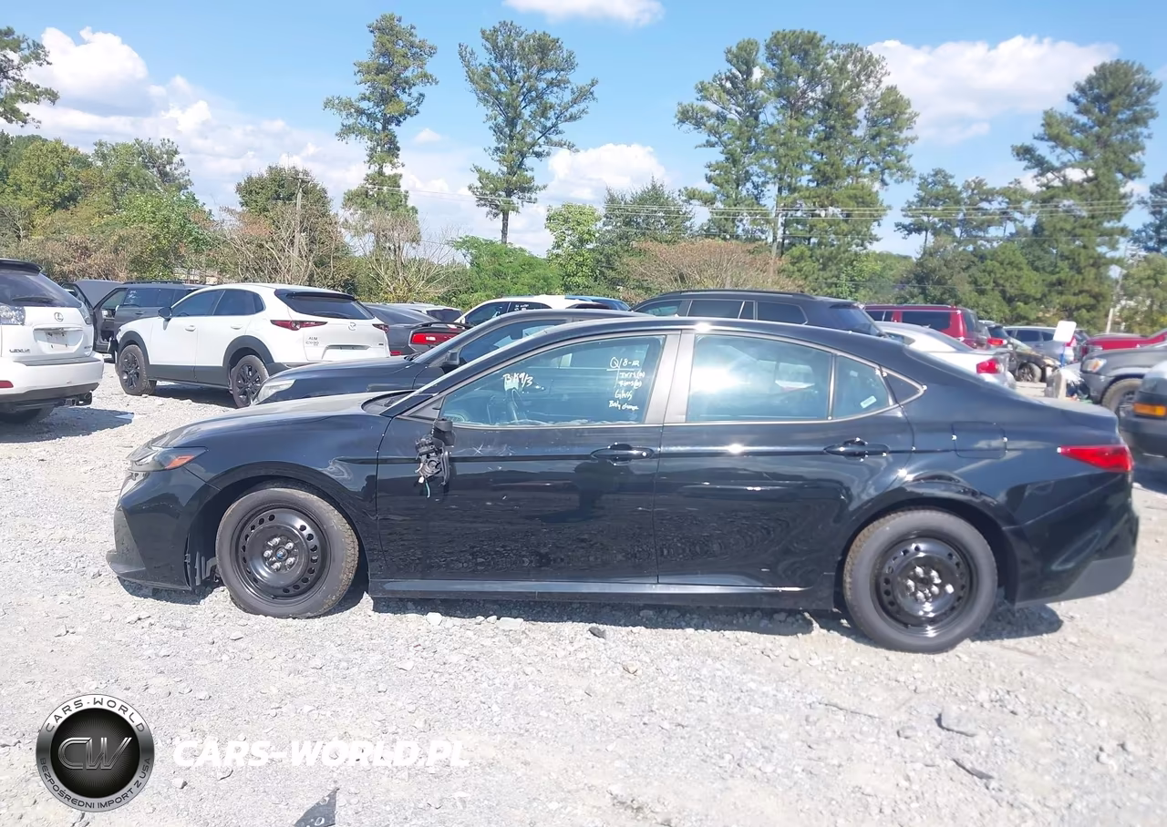 2025 Toyota Camry Le VIN:4T1DAACK6SU580007 - 14