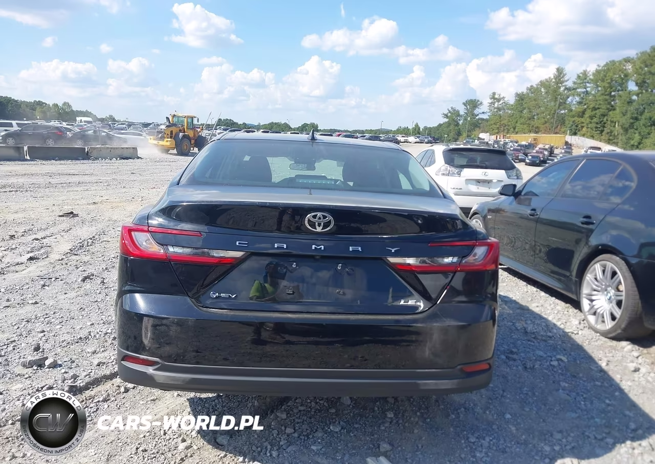 2025 Toyota Camry Le VIN:4T1DAACK6SU580007 - 16