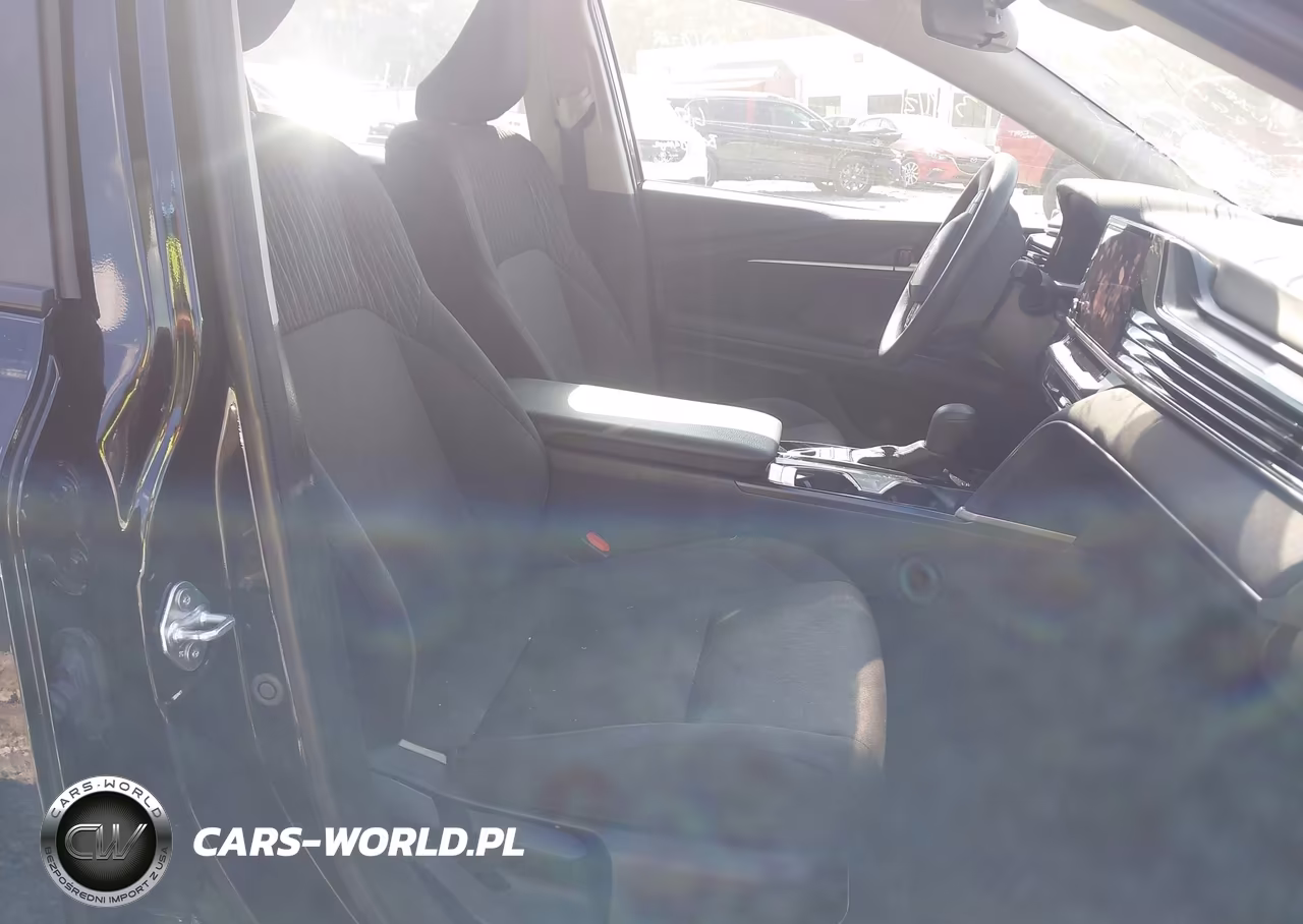 2025 Toyota Camry Le VIN:4T1DAACK6SU580007 - 5