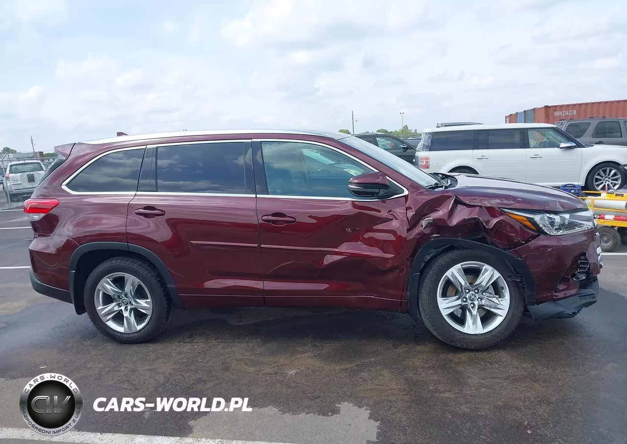 2018 Toyota Highlander Limited VIN:5TDDZRFH6JS492265 - 13