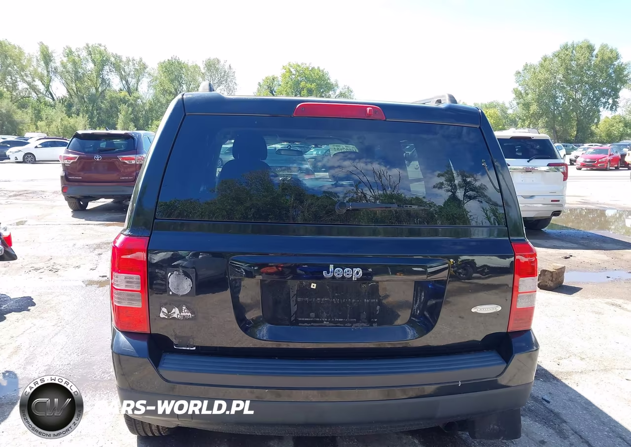 2014 Jeep Patriot Latitude VIN:1C4NJPFB4ED503163 - 16