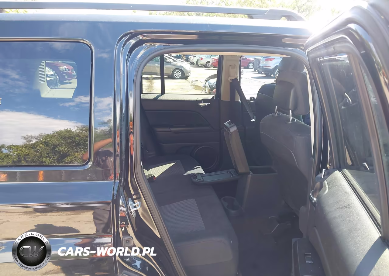 2014 Jeep Patriot Latitude VIN:1C4NJPFB4ED503163 - 8