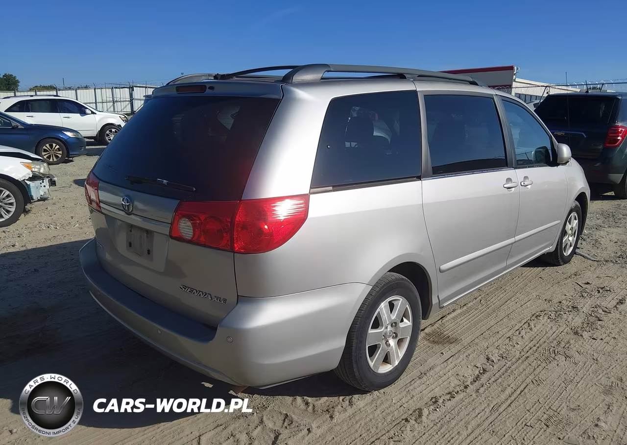 2009 Toyota Sienna Xle VIN:5TDZK22C69S286211 - 4