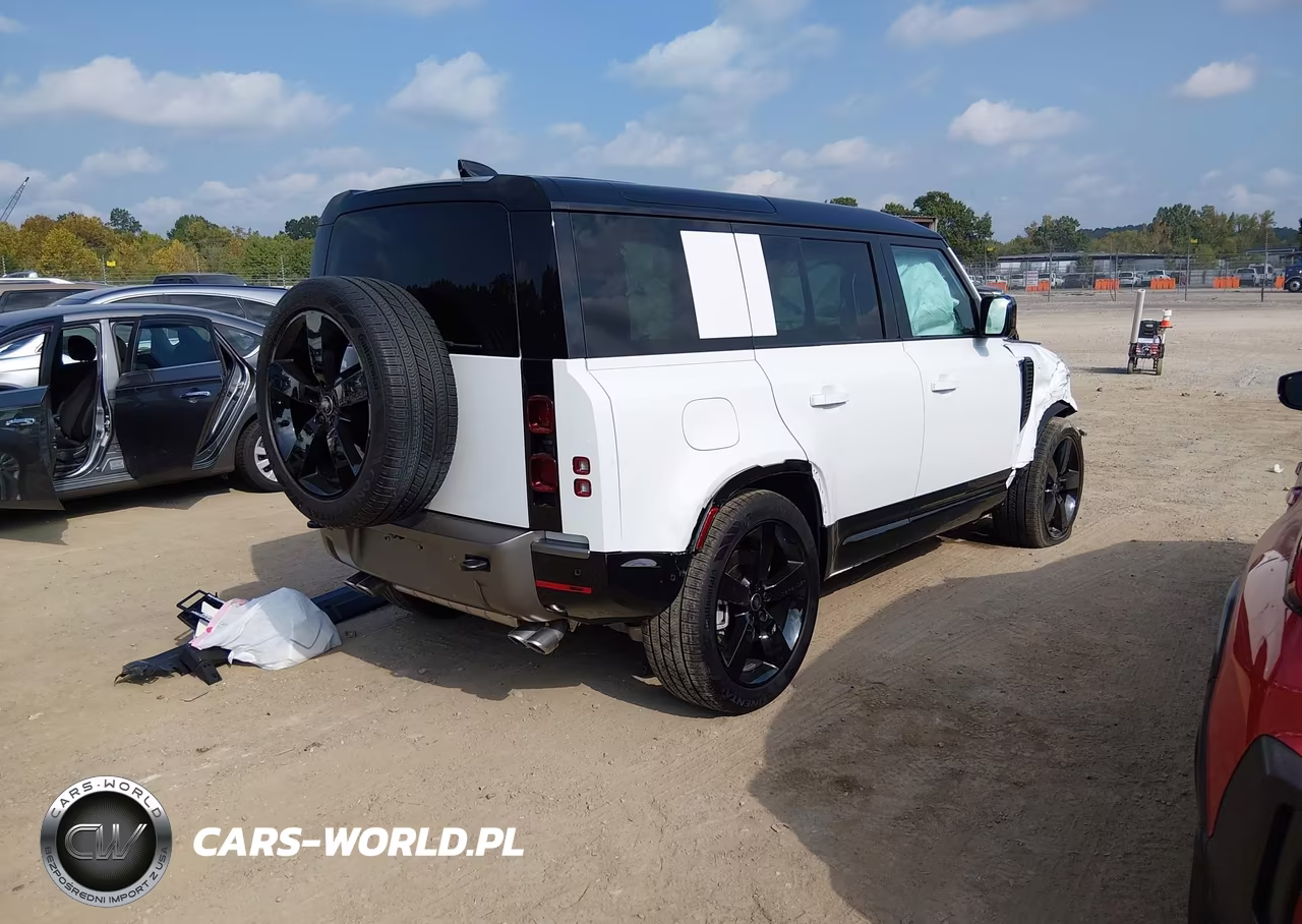 2025 Land Rover Defender 110 P500 X-Dynamic Se VIN:SALE2EFE3S2448216 - 4