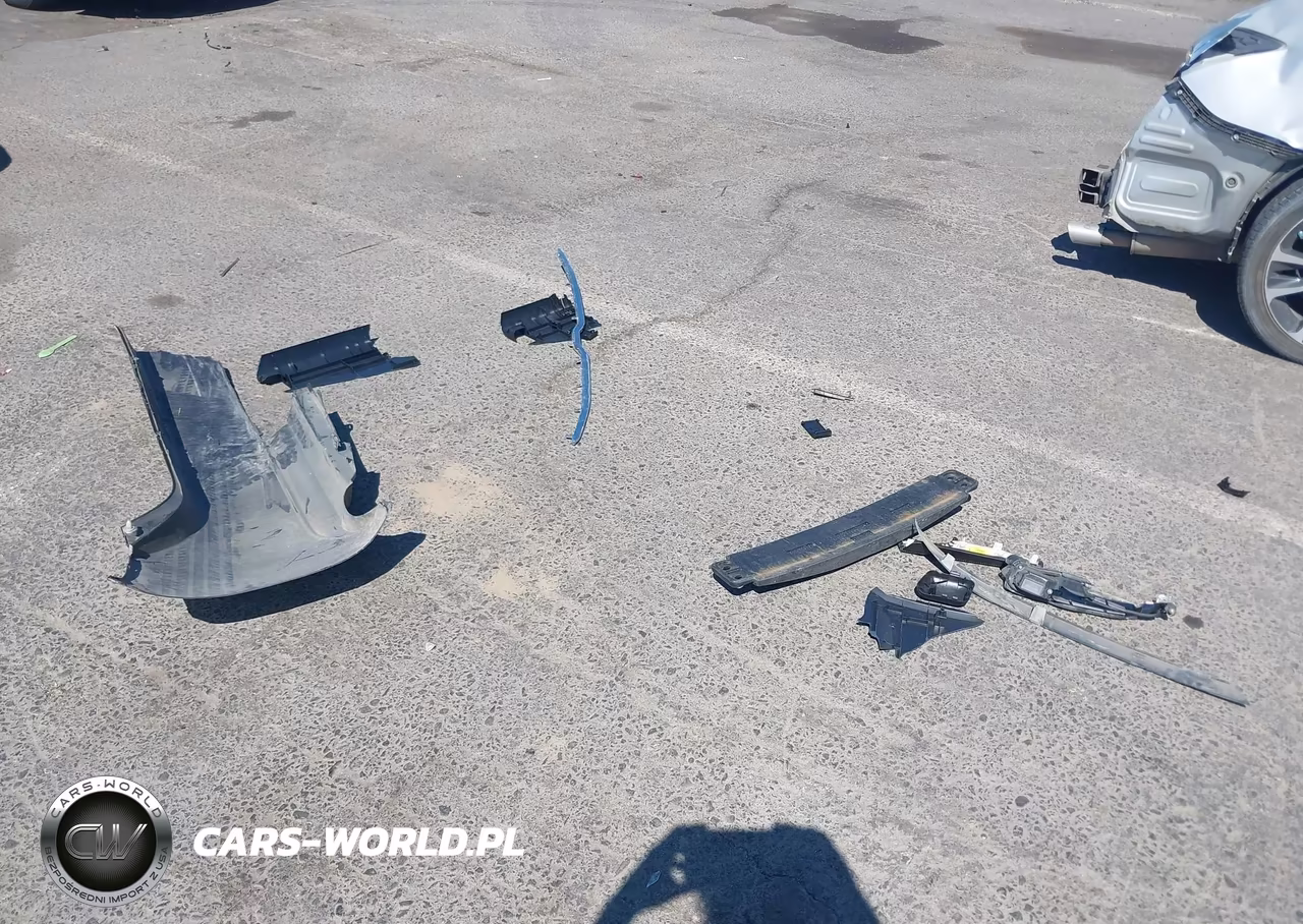 2018 Toyota Corolla Se VIN:2T1BURHE4JC032703 - 12