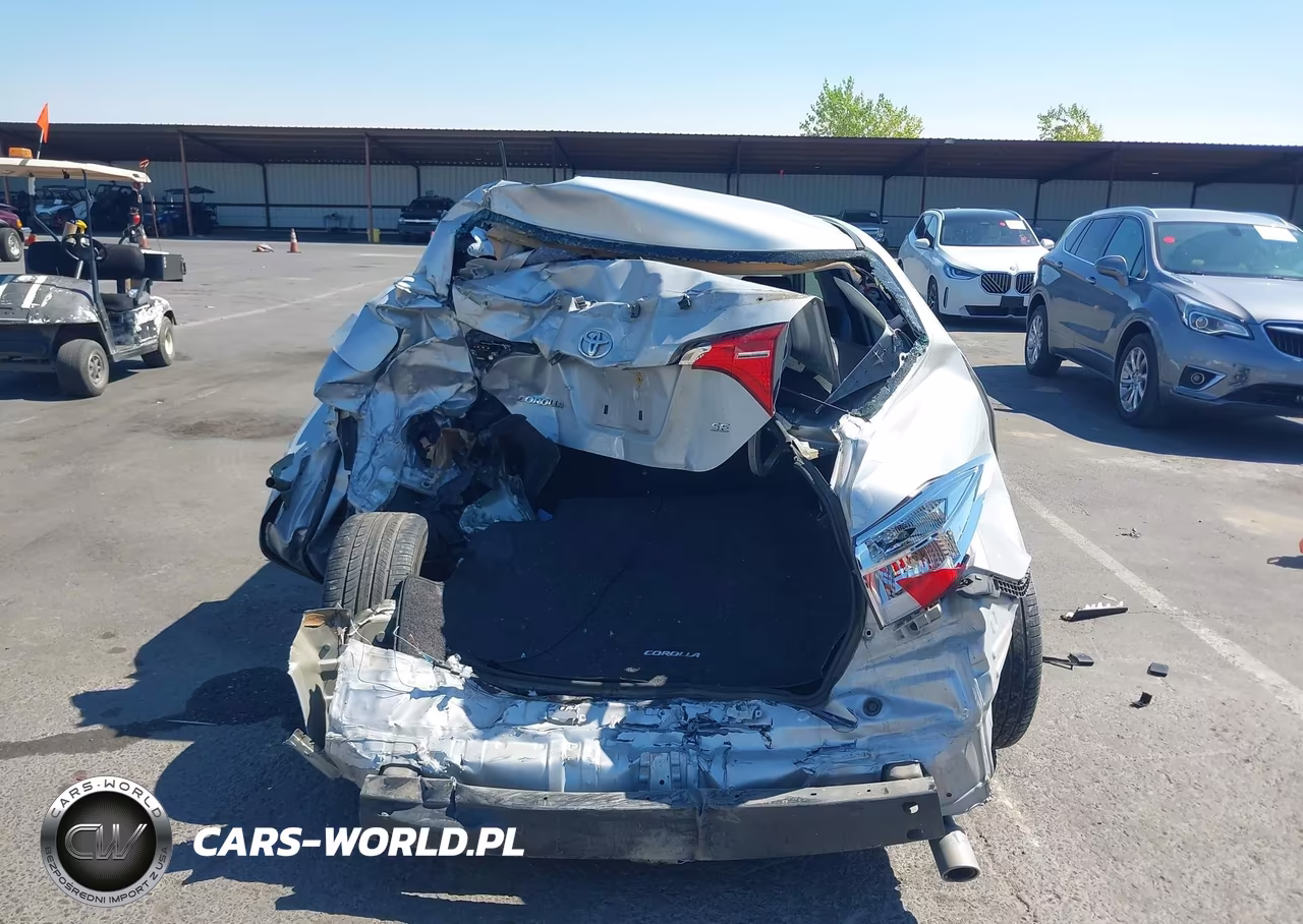 2018 Toyota Corolla Se VIN:2T1BURHE4JC032703 - 17
