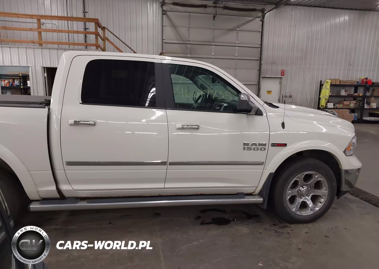 2017 Ram 1500 Laramie 4X4 5'7 Box VIN:1C6RR7NM0HS876415 - 13