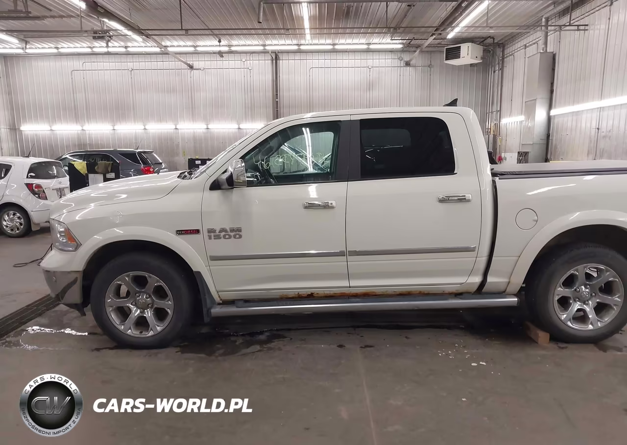 2017 Ram 1500 Laramie 4X4 5'7 Box VIN:1C6RR7NM0HS876415 - 14