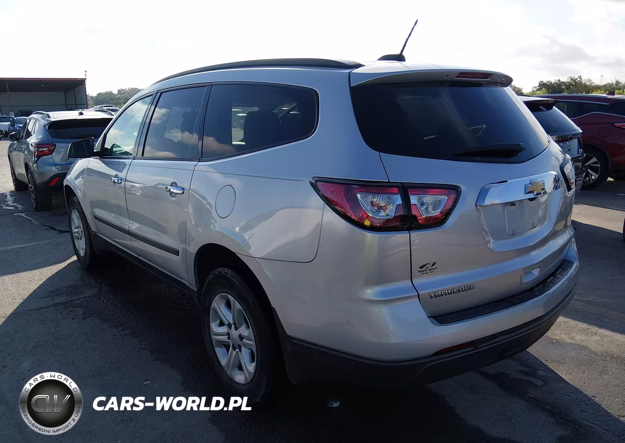 2017 Chevrolet Traverse Ls VIN:1GNKRFEDXHJ350844 - 3