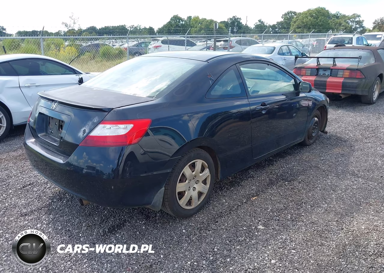 2008 Honda Civic Lx VIN:2HGFG12648H560576 - 4