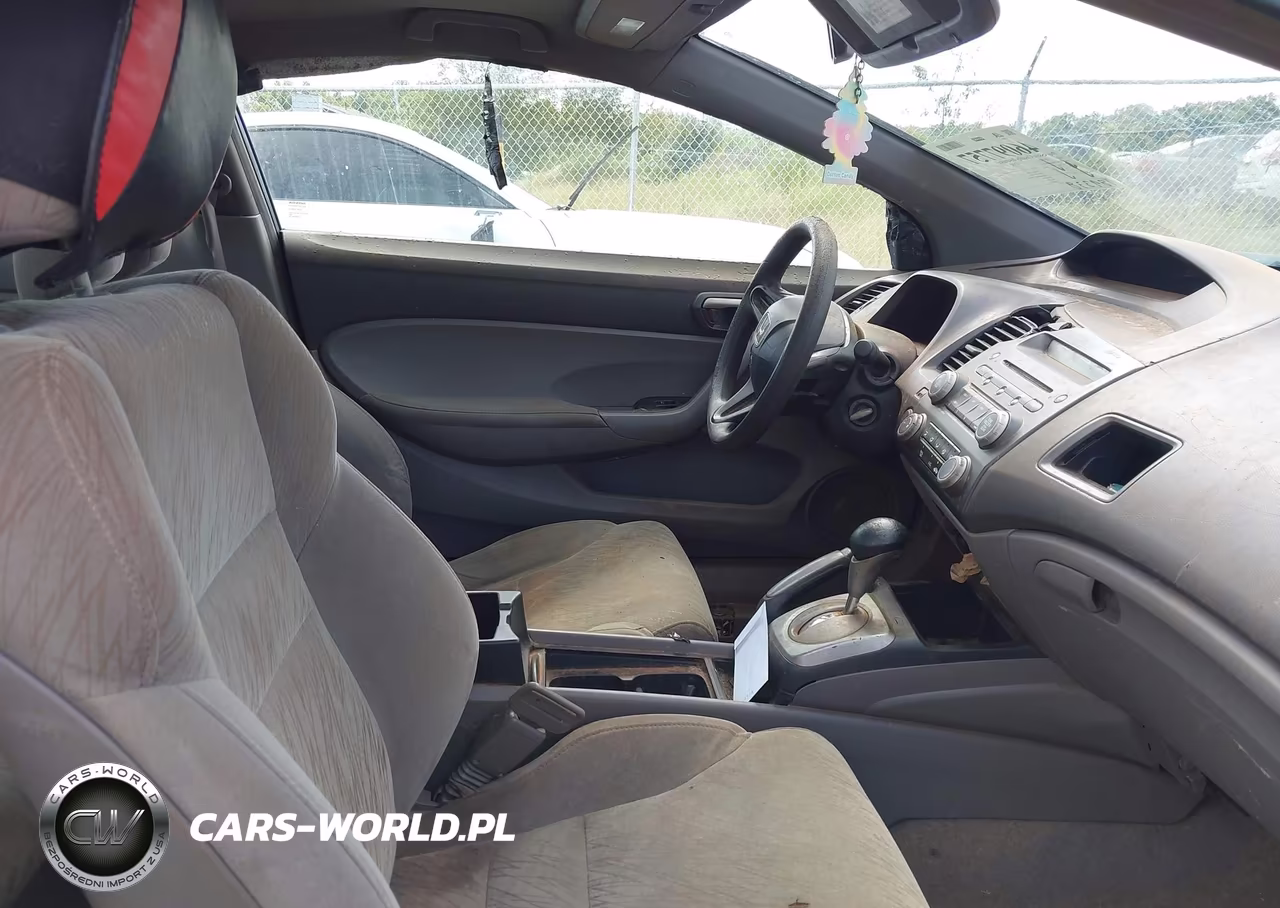 2008 Honda Civic Lx VIN:2HGFG12648H560576 - 5
