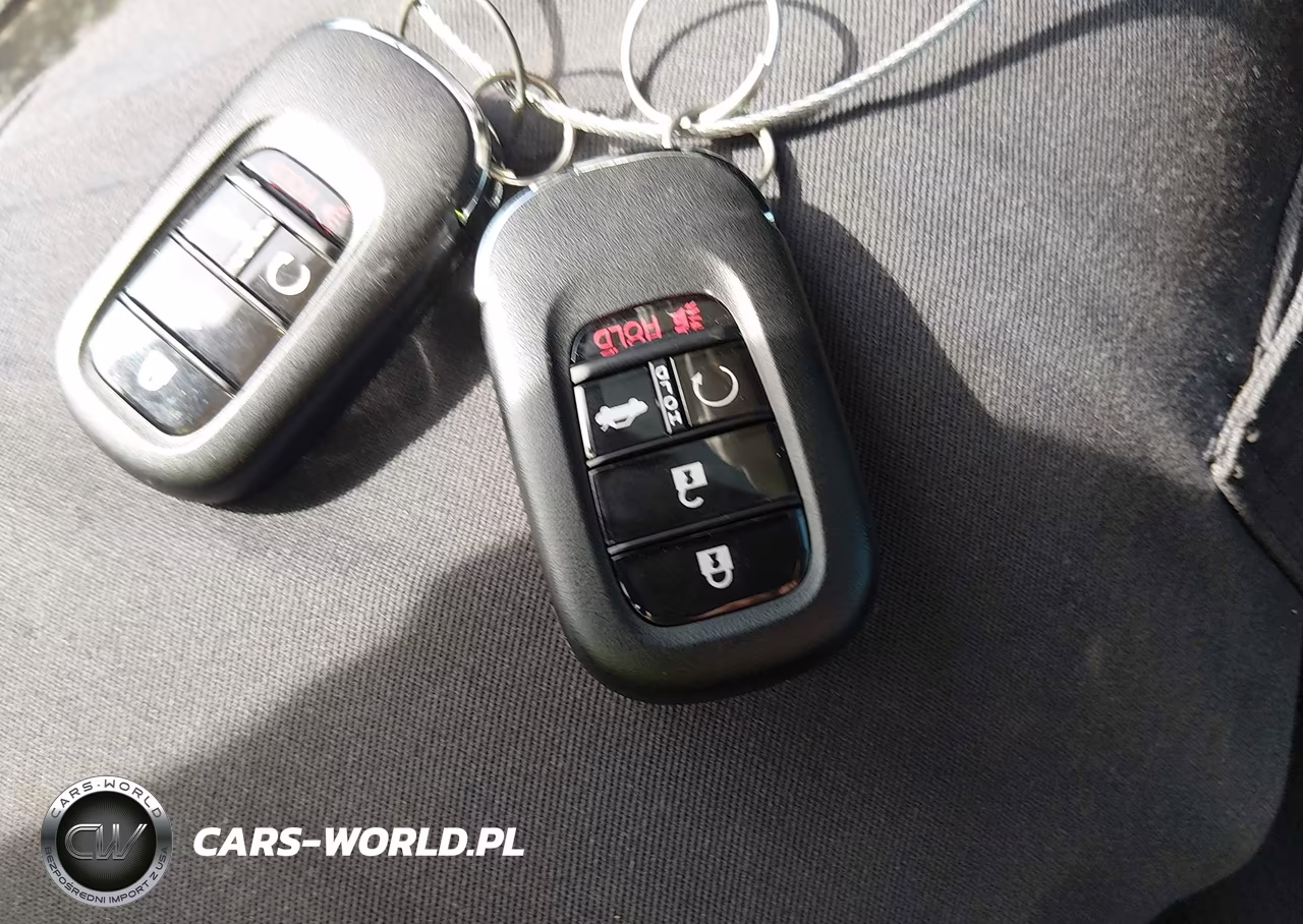 2026 Honda Accord Hybrid Sport-L VIN:1HGCY2F77TA014080 - 11