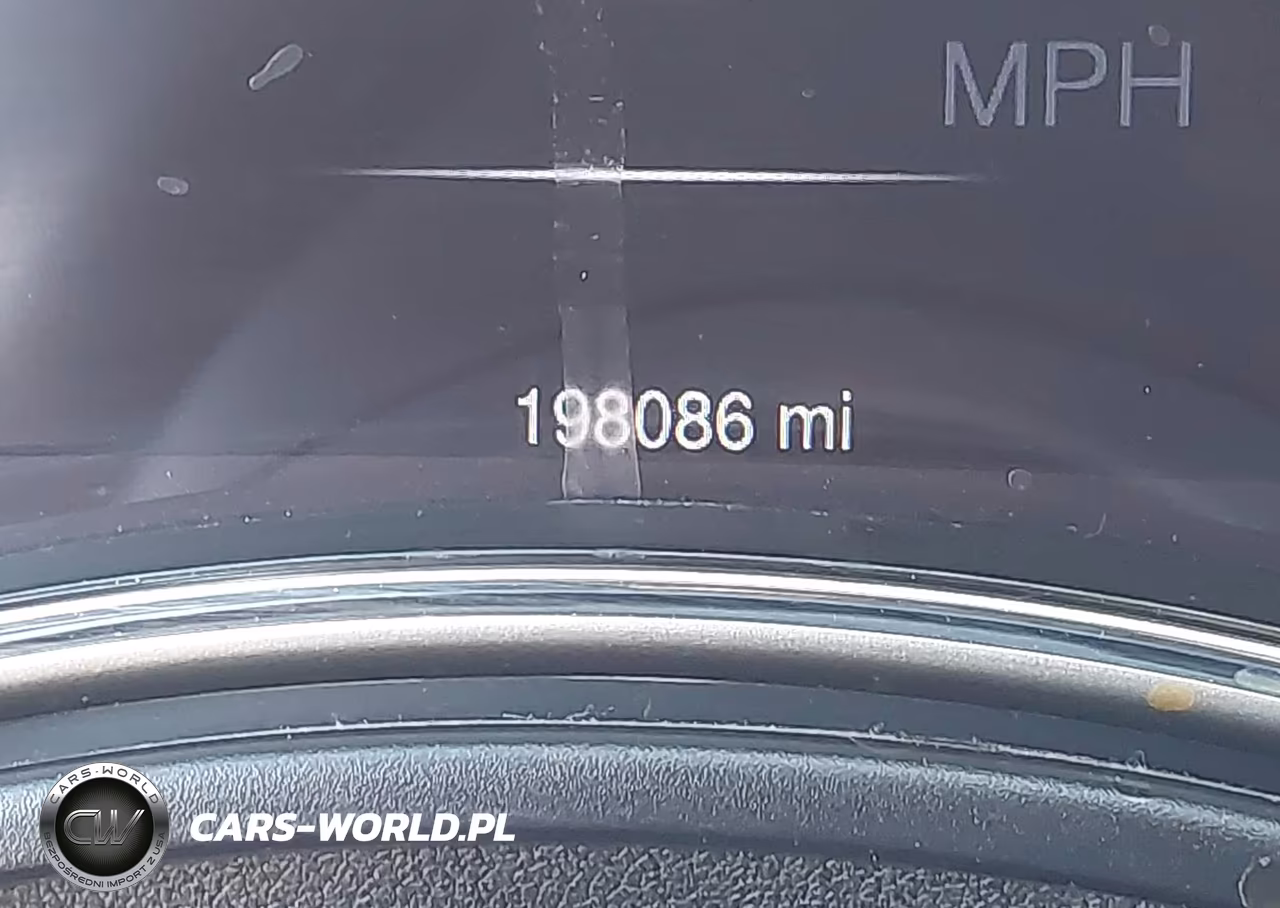 2015 Jeep Grand Cherokee Laredo VIN:1C4RJFAG3FC871176 - 15