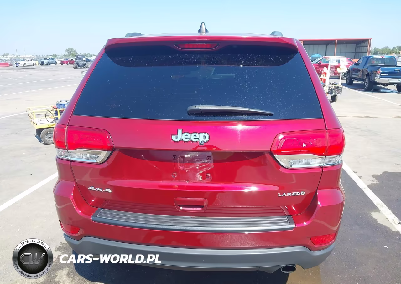 2015 Jeep Grand Cherokee Laredo VIN:1C4RJFAG3FC871176 - 16