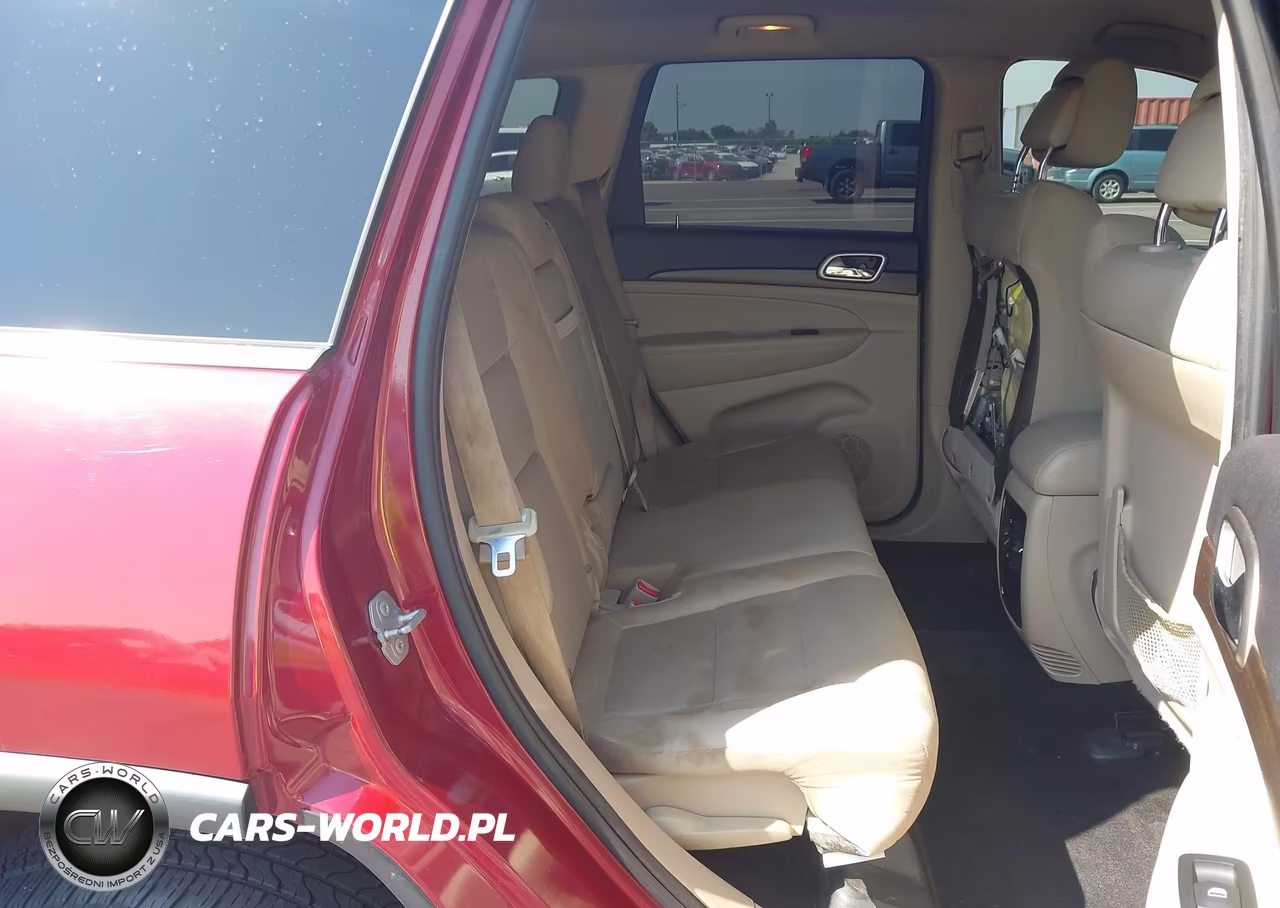2015 Jeep Grand Cherokee Laredo VIN:1C4RJFAG3FC871176 - 8