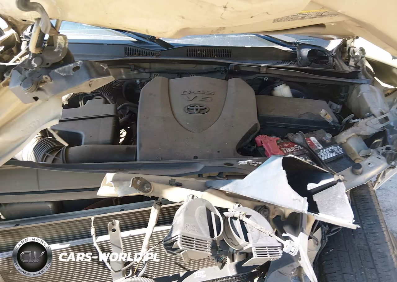 2018 Toyota Tacoma Sr5 V6 VIN:3TMAZ5CN8JM076594 - 10