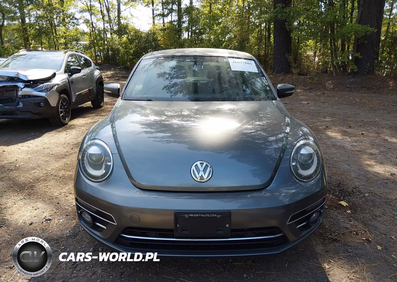 2018 Volkswagen Beetle 2.0T Se VIN:3VWJD7AT5JM726779 - 12
