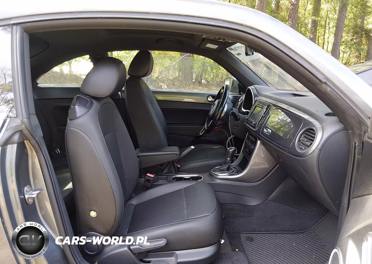 2018 Volkswagen Beetle 2.0T Se VIN:3VWJD7AT5JM726779 - 5