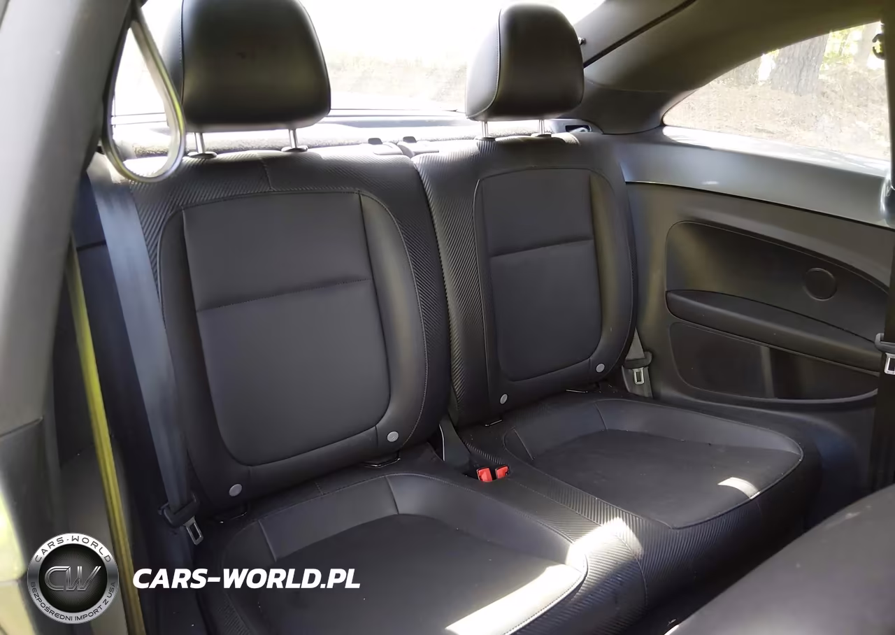 2018 Volkswagen Beetle 2.0T Se VIN:3VWJD7AT5JM726779 - 8