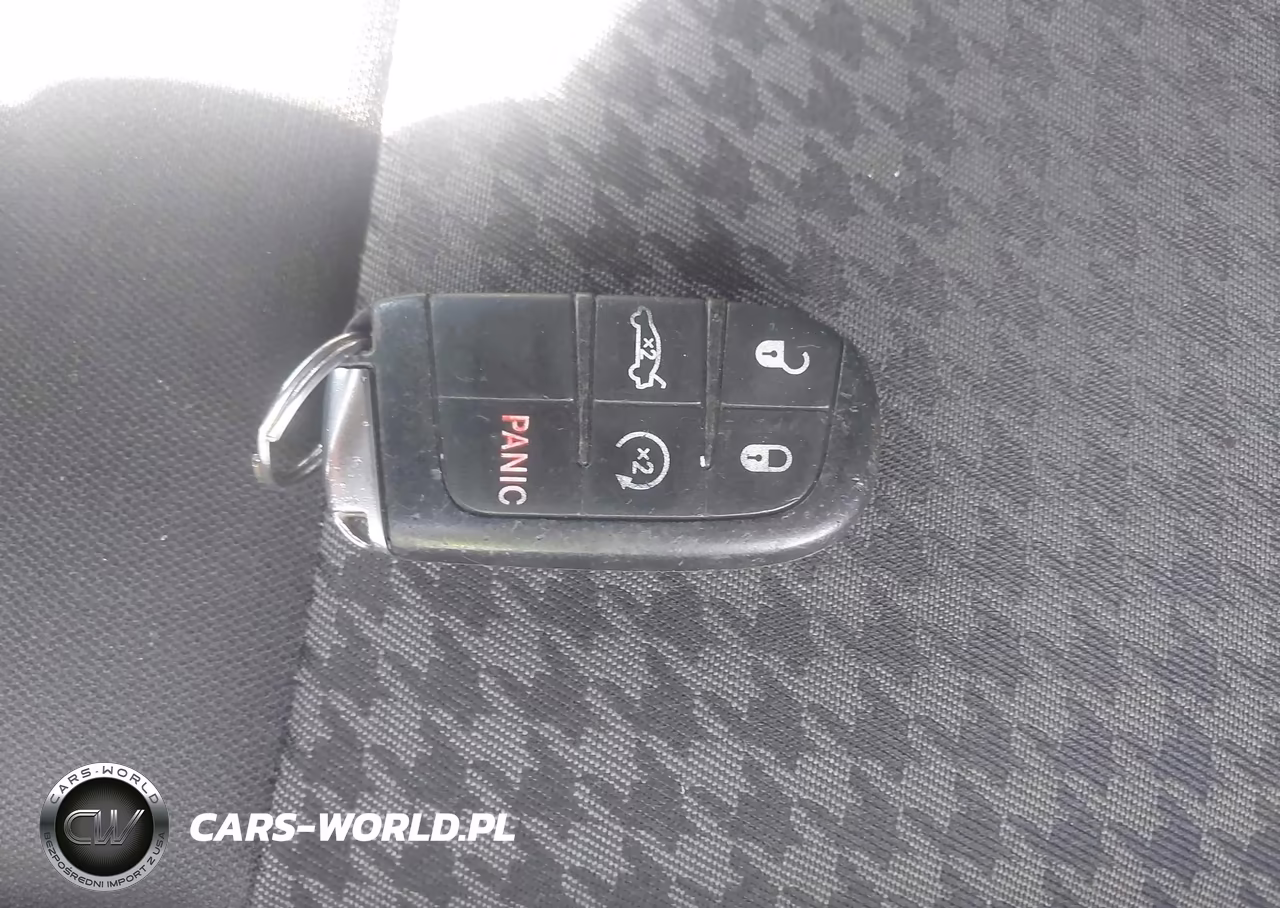 2015 Dodge Challenger R-T VIN:2C3CDZAT9FH912911 - 11