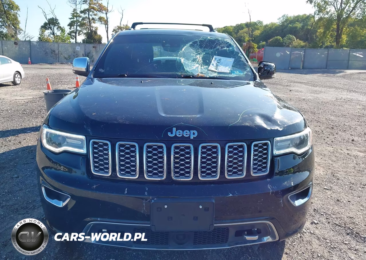 2020 Jeep Grand Cherokee Overland 4X4 VIN:1C4RJFCGXLC236433 - 12