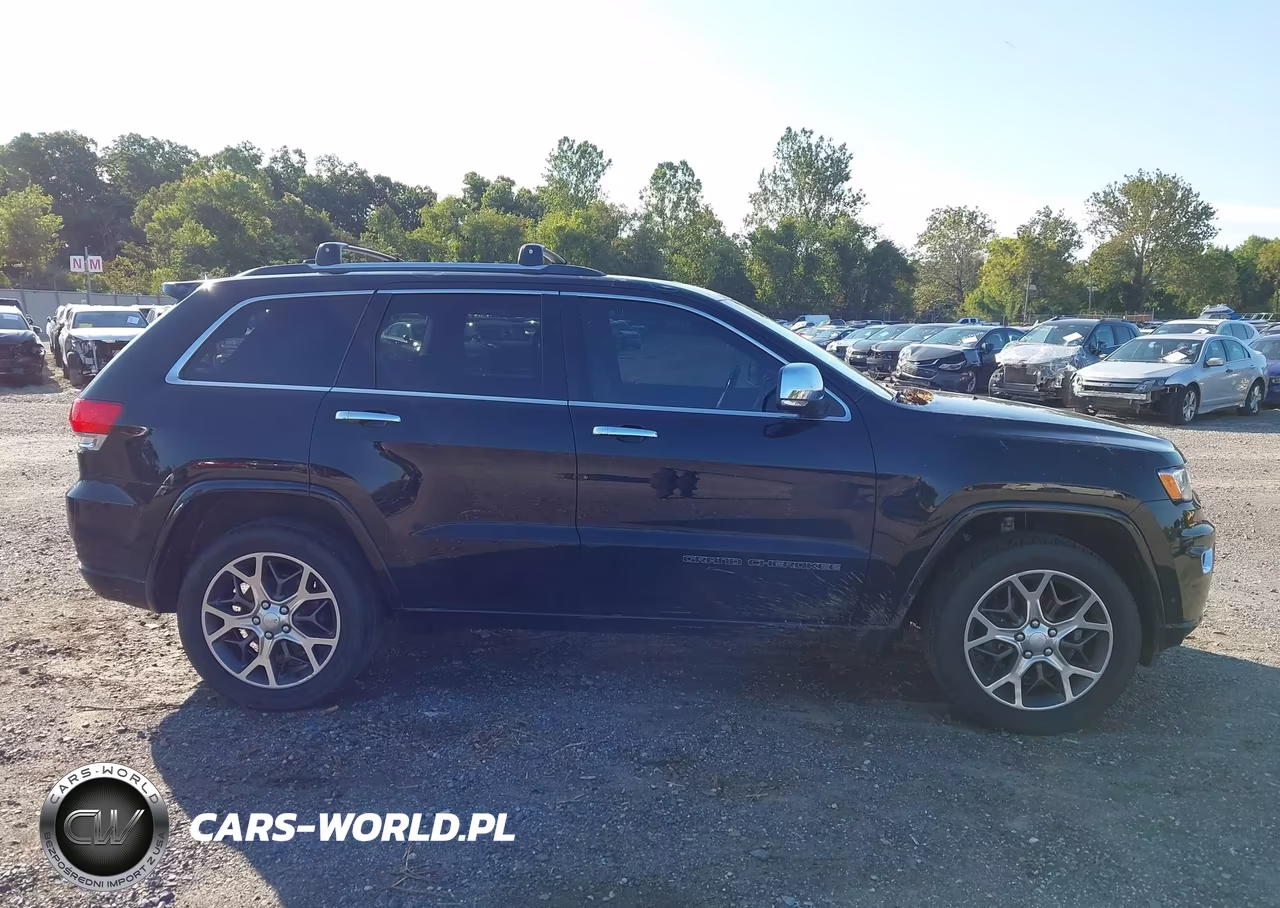 2020 Jeep Grand Cherokee Overland 4X4 VIN:1C4RJFCGXLC236433 - 13