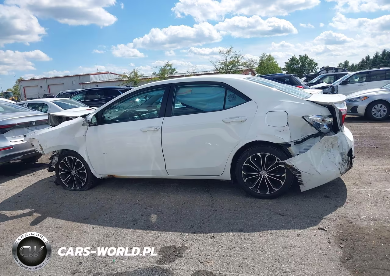 2016 Toyota Corolla S Plus VIN:5YFBURHE8GP465501 - 14