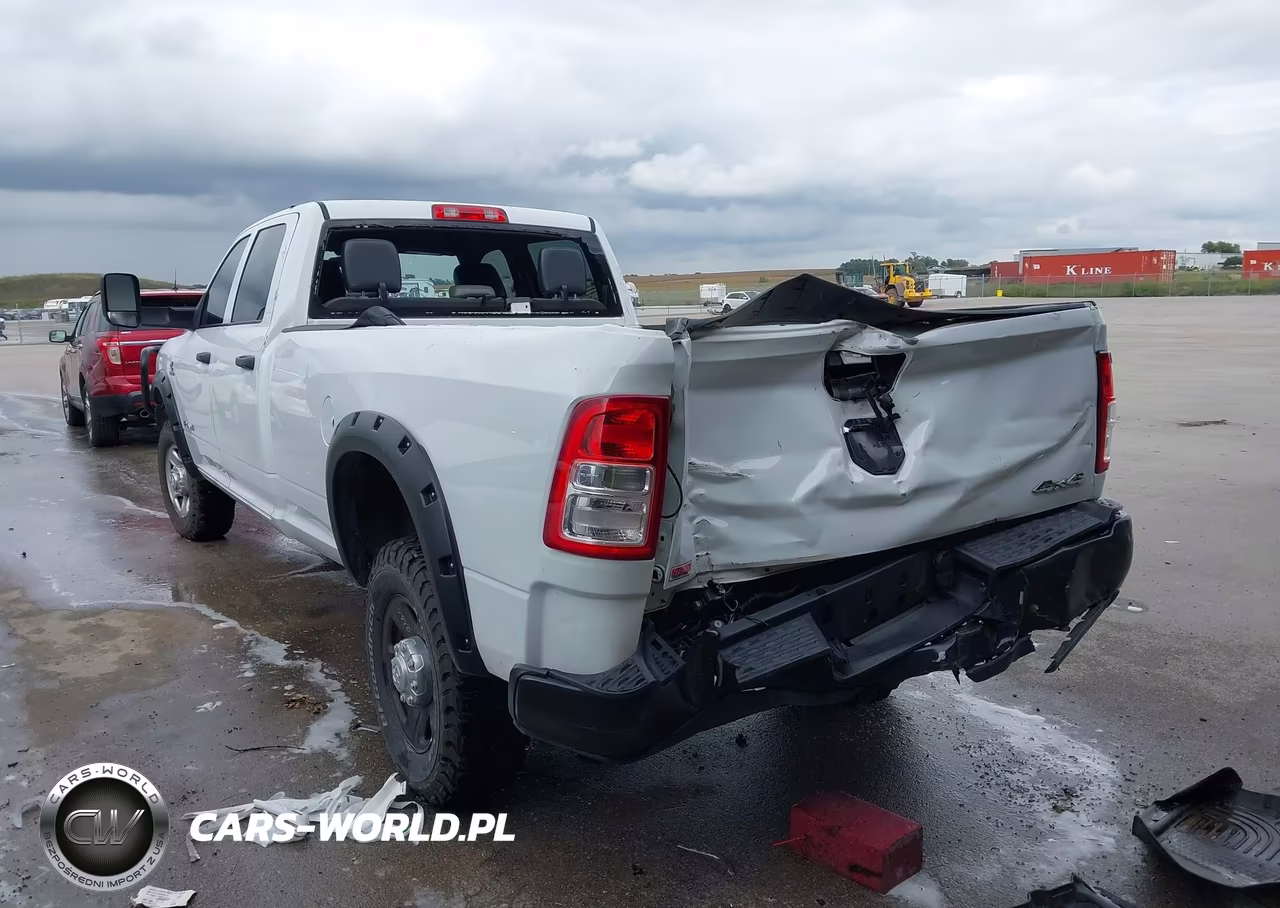 2021 Ram 3500 Tradesman 4X4 8' Box VIN:3C63R3GL8MG687368 - 11