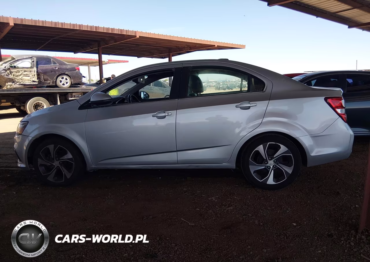 2018 Chevrolet Sonic Premier Auto VIN:1G1JF5SBXJ4106618 - 14