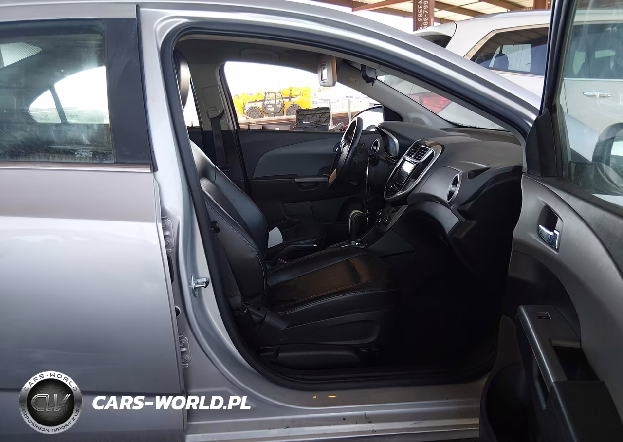 2018 Chevrolet Sonic Premier Auto VIN:1G1JF5SBXJ4106618 - 5