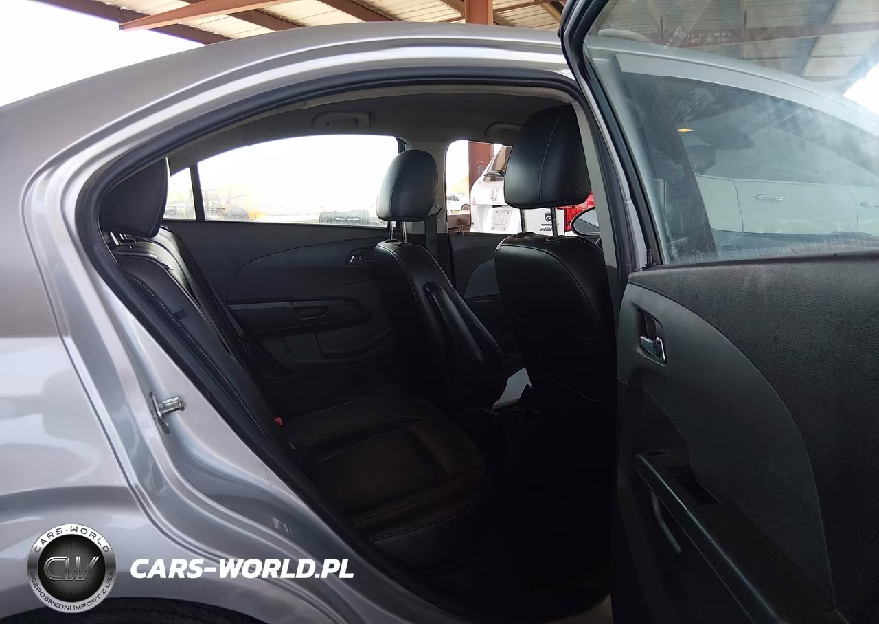 2018 Chevrolet Sonic Premier Auto VIN:1G1JF5SBXJ4106618 - 8