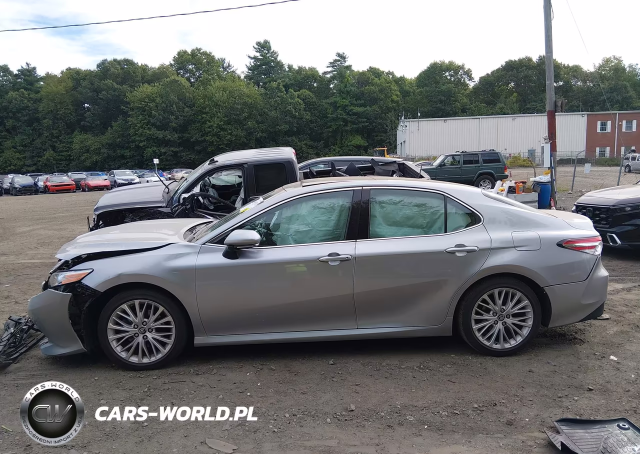 2018 Toyota Camry Xle VIN:4T1B11HKXJU156098 - 14