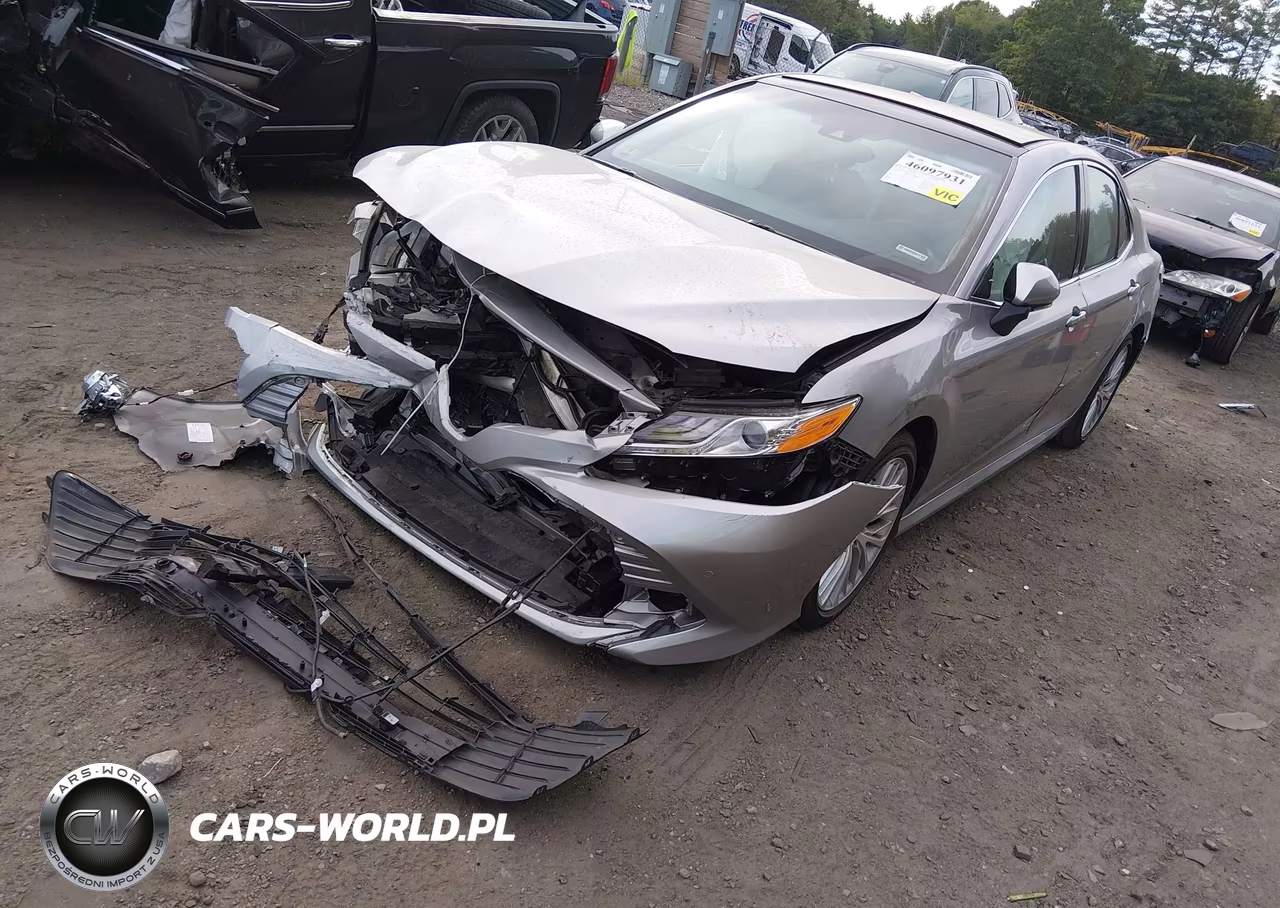 2018 Toyota Camry Xle VIN:4T1B11HKXJU156098 - 2
