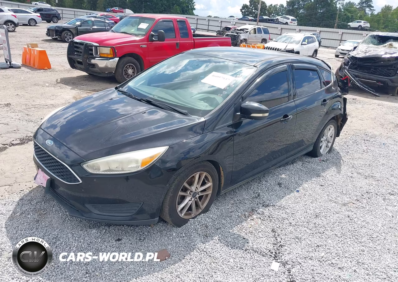 2016 Ford Focus Se VIN:1FADP3K29GL368334 - 2