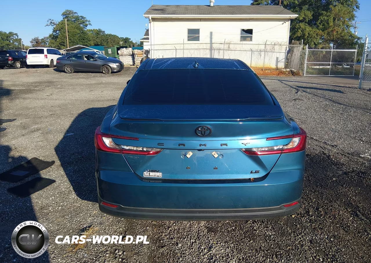 2025 Toyota Camry Le VIN:4T1DAACK0SU595117 - 16